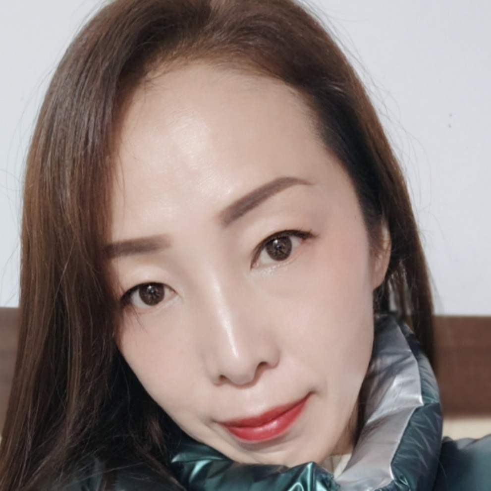 玻璃丑人的照片