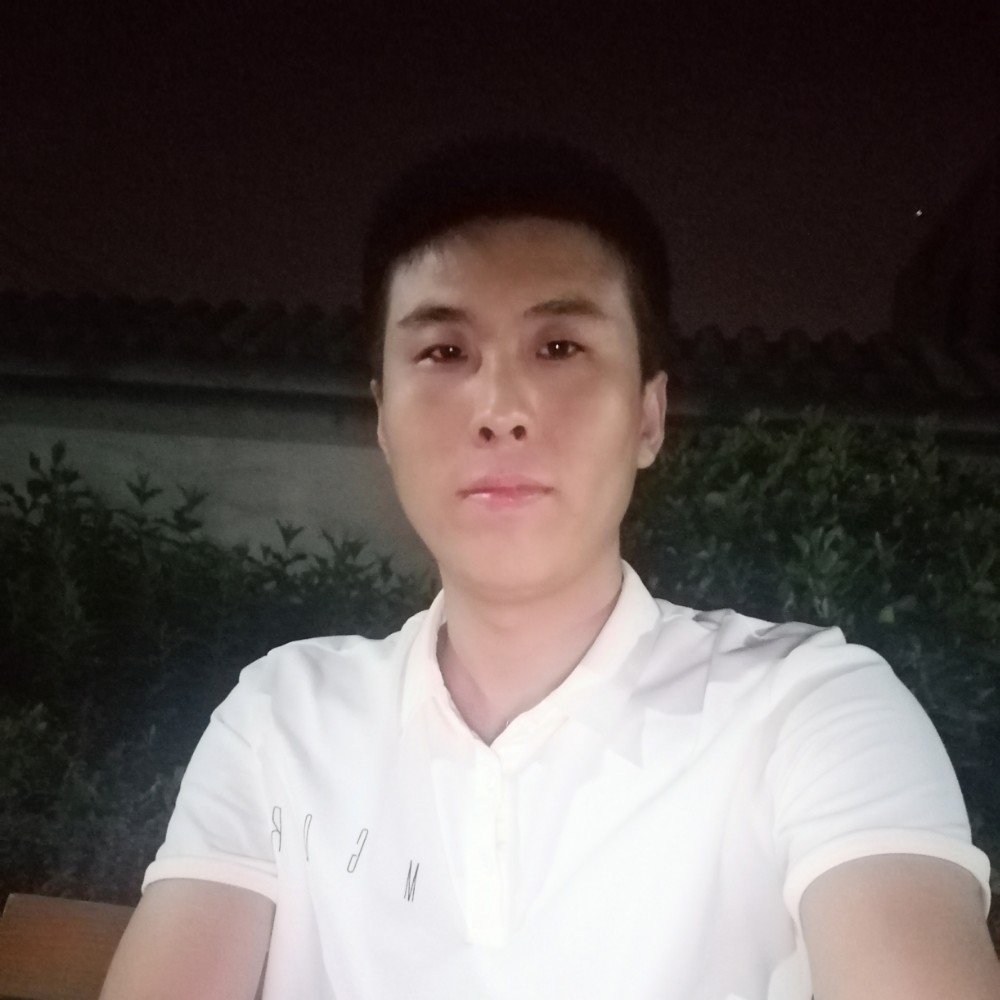 芹菜挽手淡淡的照片