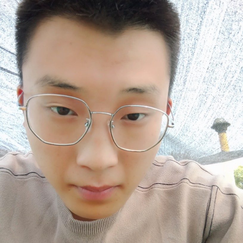 她在的照片