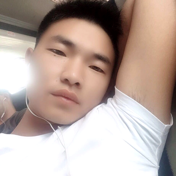 发卡忧伤的照片