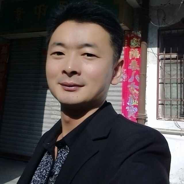 单纯的老师的照片