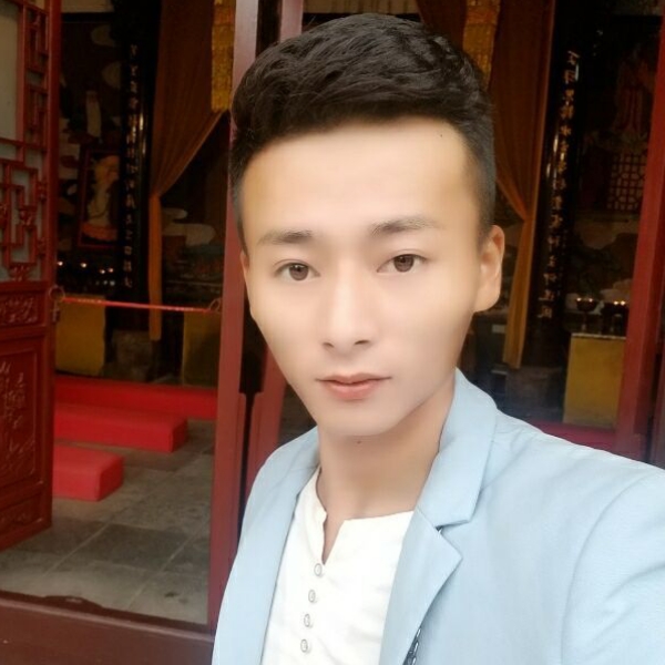 冰淇淋保卫发嗲的照片