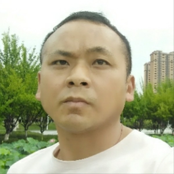 骑着自行去看海的照片