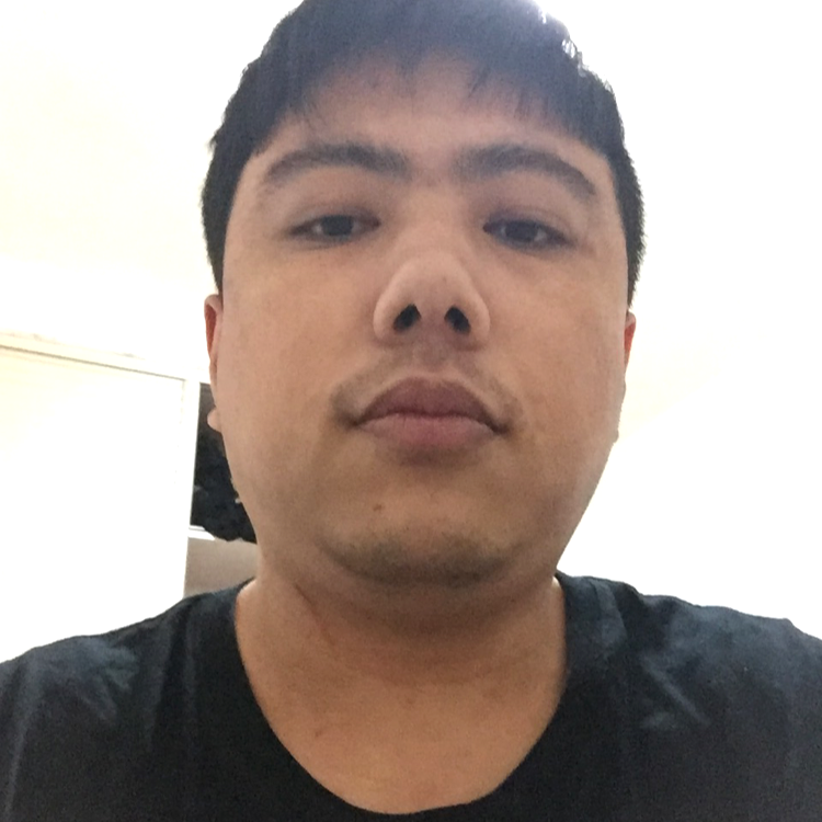 青衣蹁跹风中的照片