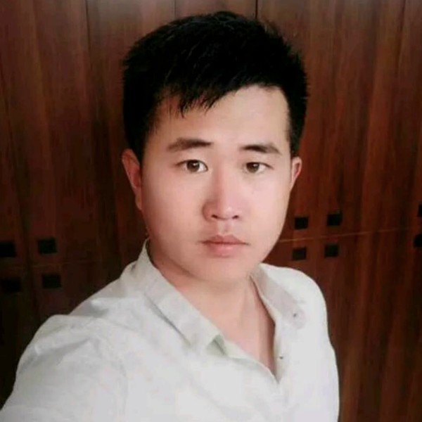 北方帅小伙儿的照片