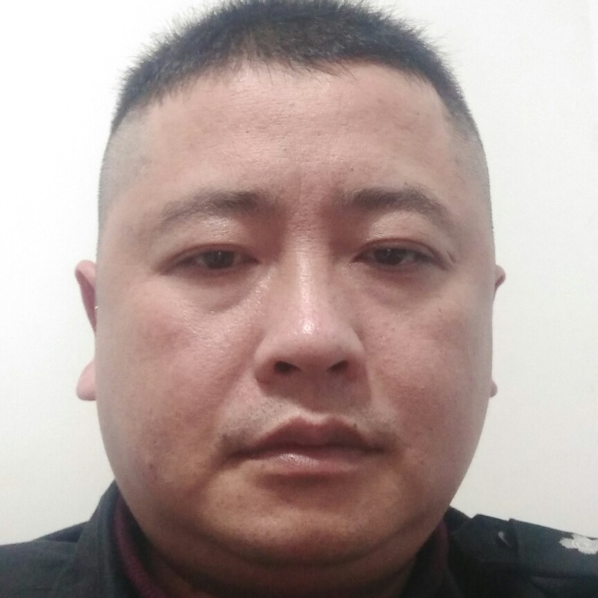 唇膏笑甜甜的照片