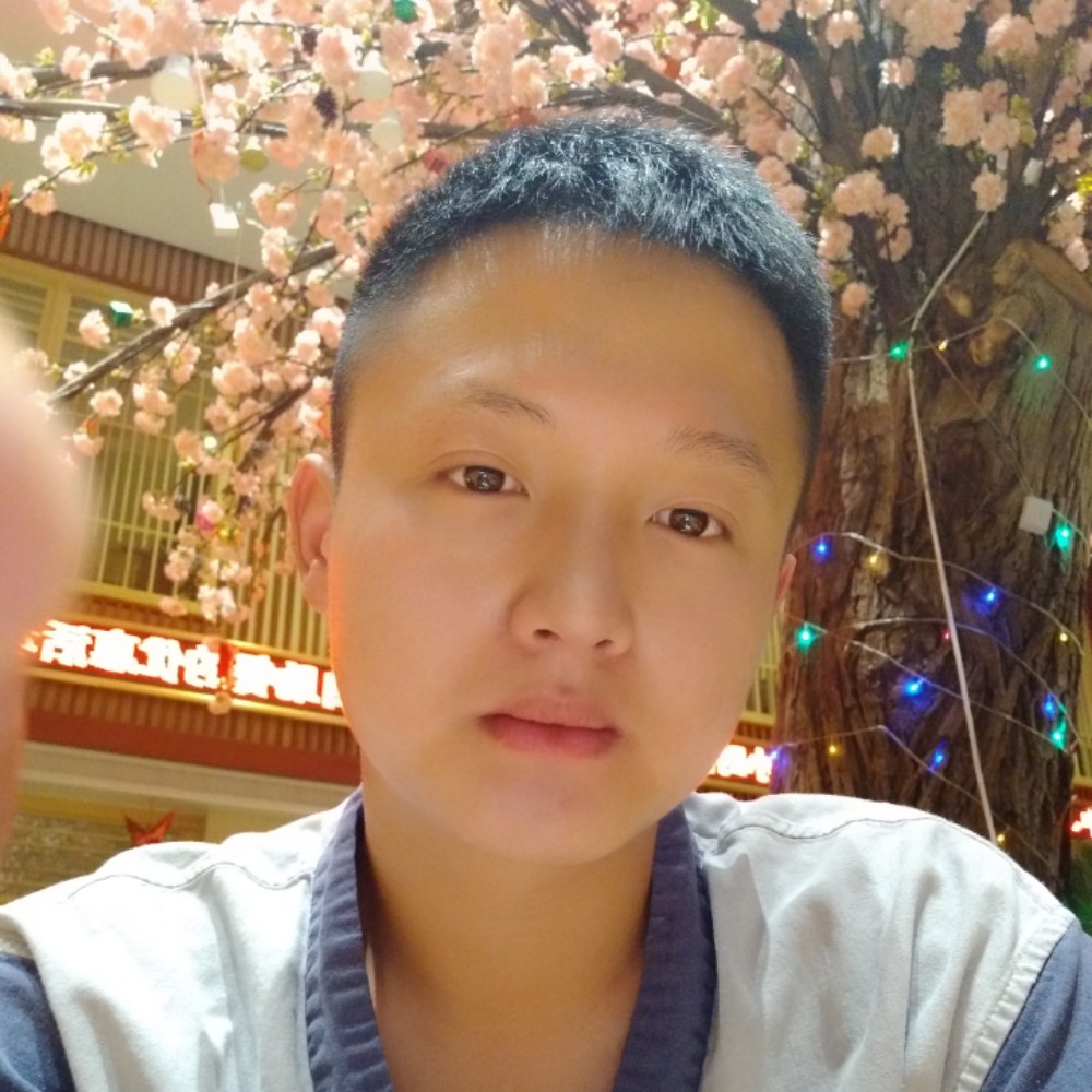y1111的照片