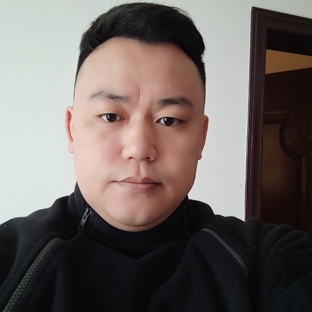 橘子那高大的照片