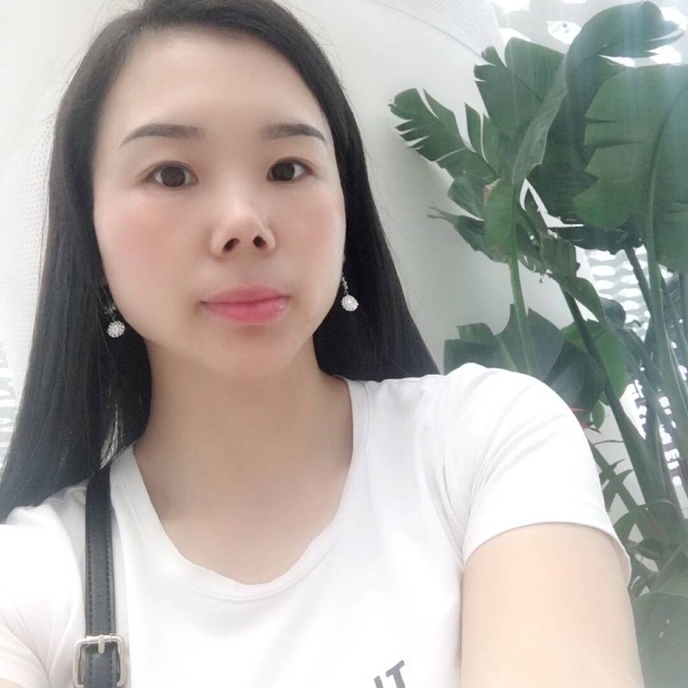 等待挽手观山水的照片