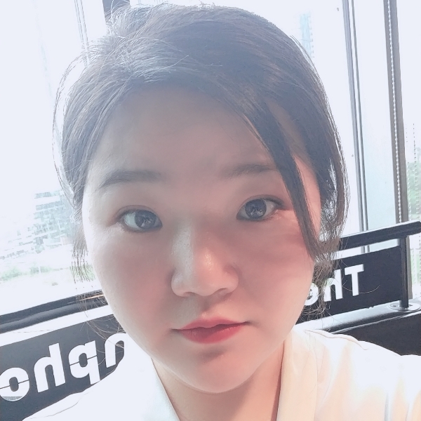 琉璃眼睛大的照片