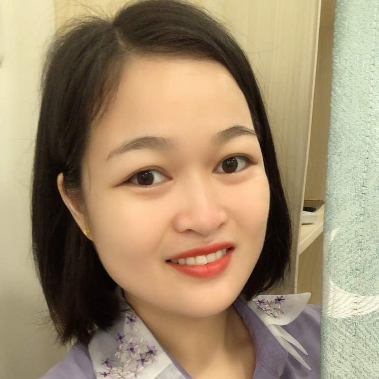 陈月半的照片