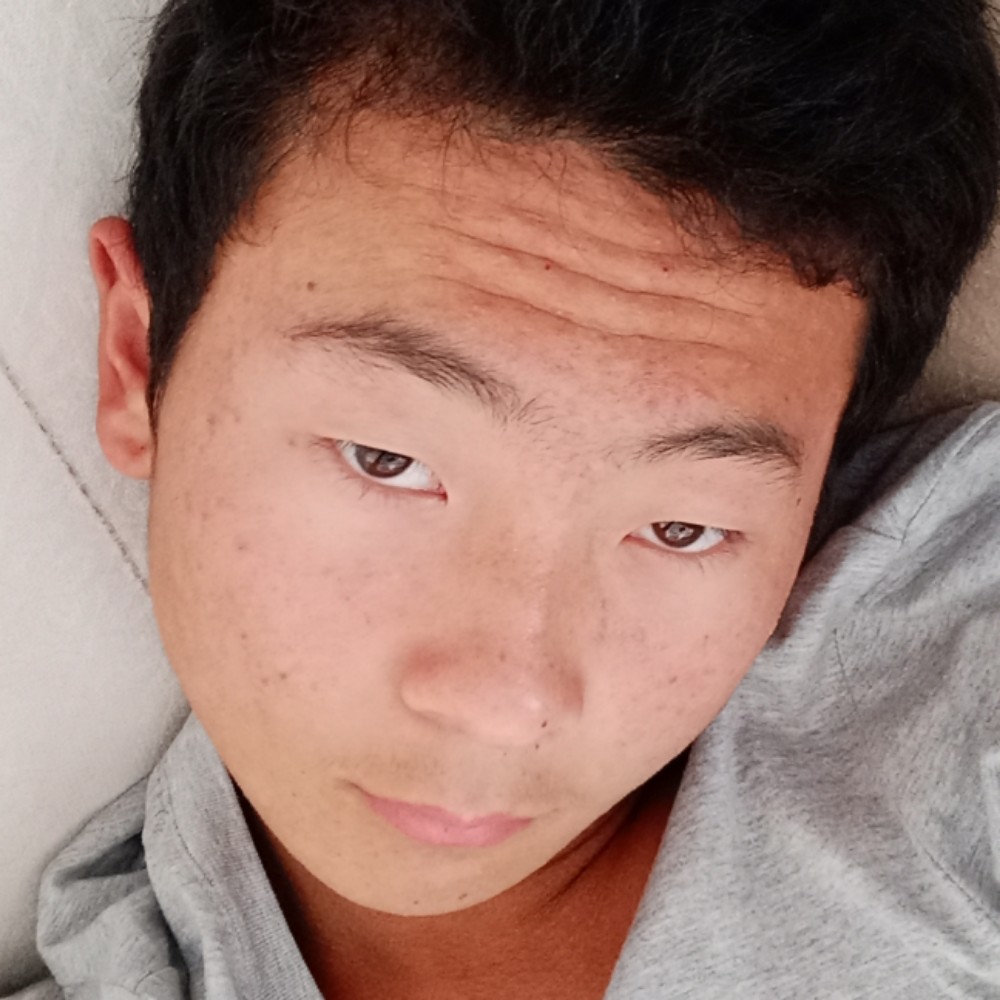 魁梧眼神的照片