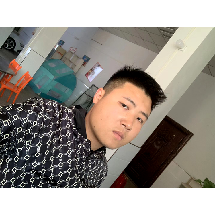 谭建雄的照片