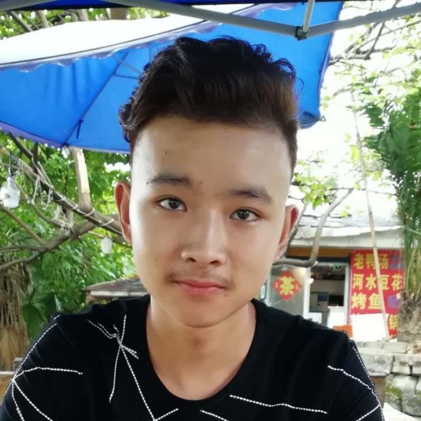 【卍】丿Lang的照片