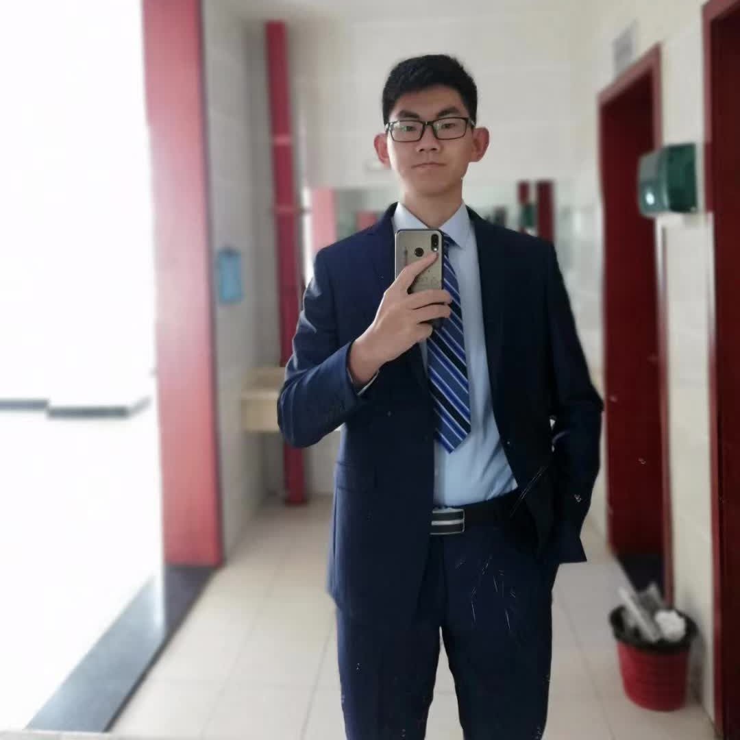 欧自斌的照片