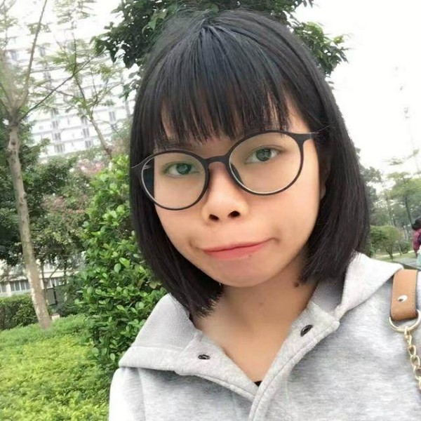 素婉的照片