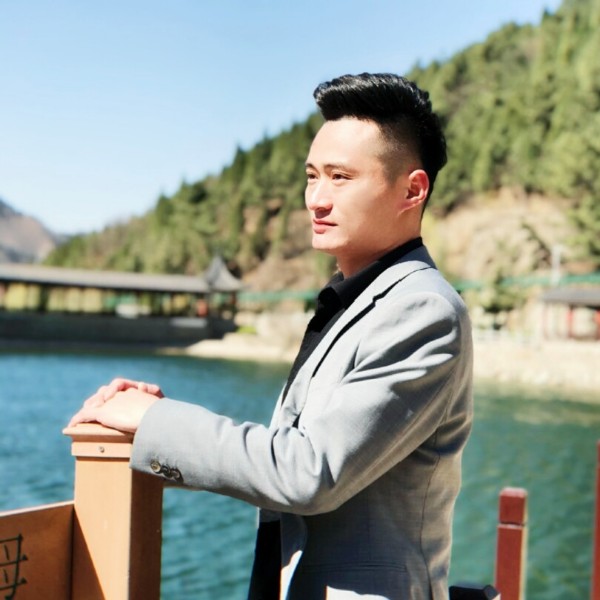 等风的人✔的照片