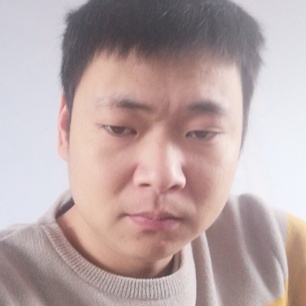 专一等于砖头的照片