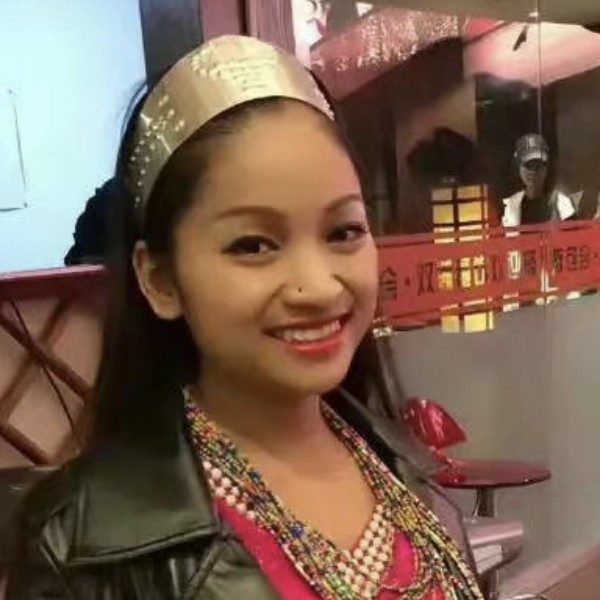 yi依娜的照片