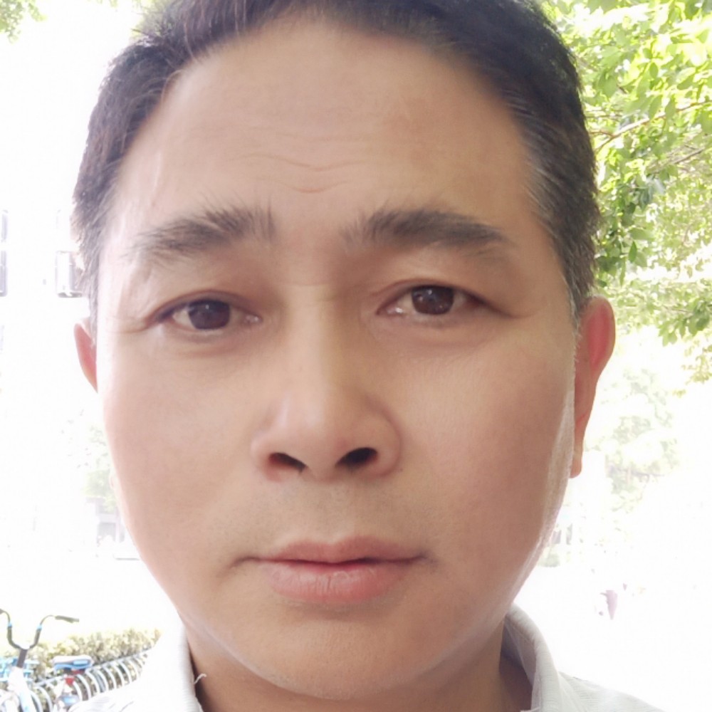 随机生成李的照片