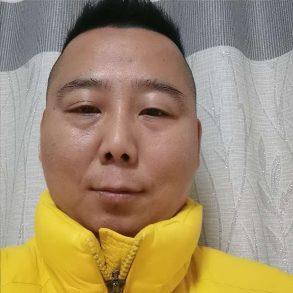 故意深拥秋颜的照片