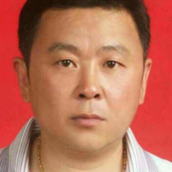 拼搏苦恋冷月的照片