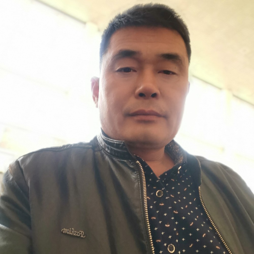 鲁国仔的照片