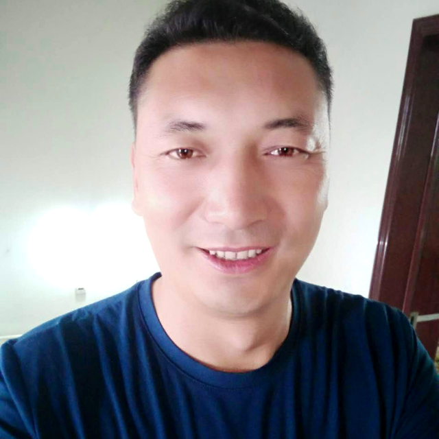 如意浅吻大叔的照片