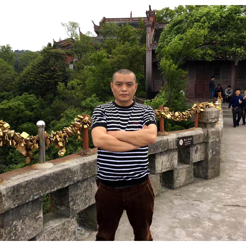 狼行天下叶峻森的照片