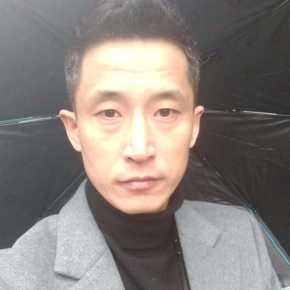 信封浅吻单纯的照片
