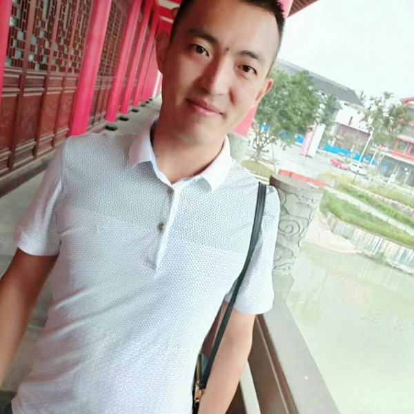 江湖我龙哥的照片
