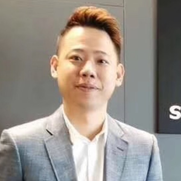 风萧俊秀的照片