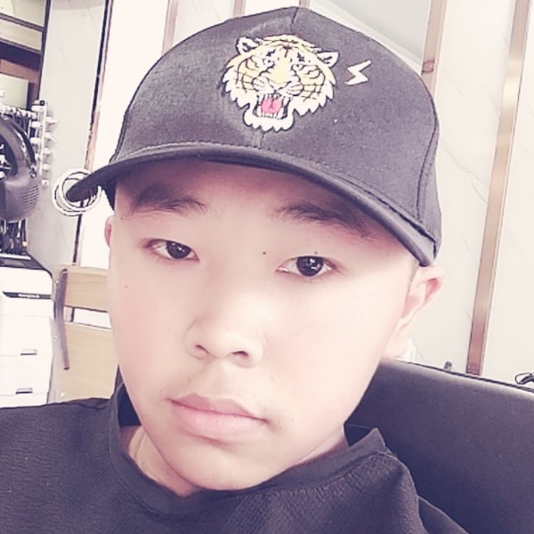电源微笑的照片