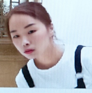 小鸭子回眸绵密的照片