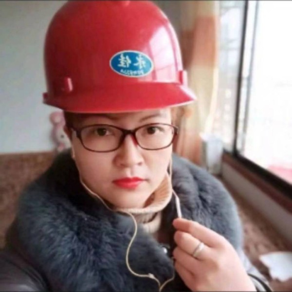 董金铃的照片