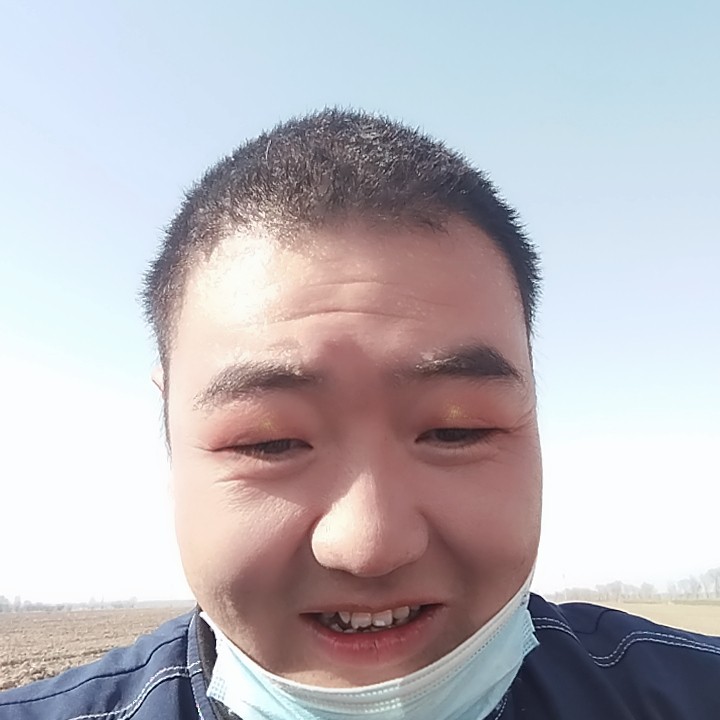 灼热挽手乌冬面的照片