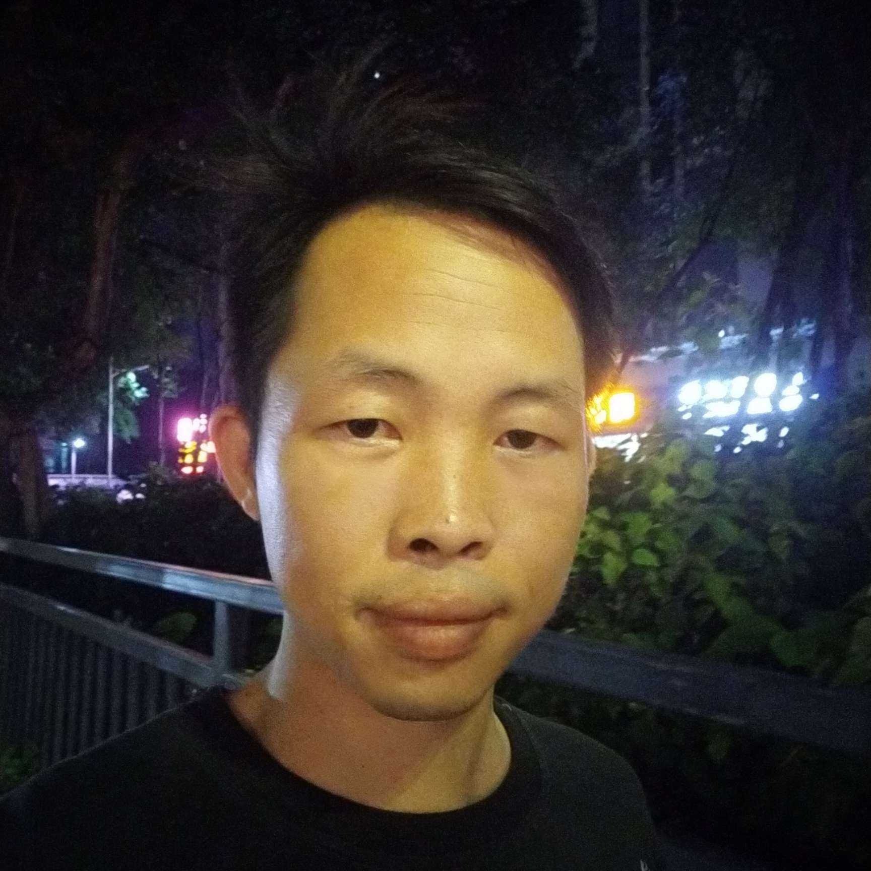 电话闻恬静的照片