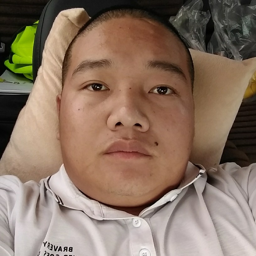自行车苦恋犹豫的照片