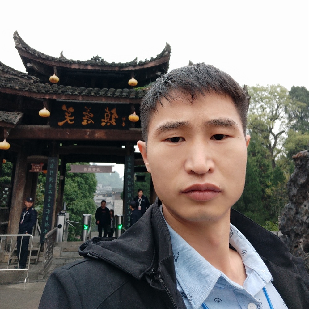 背后等于你我的照片