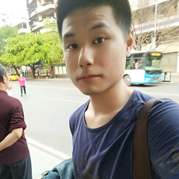 锋烙的照片