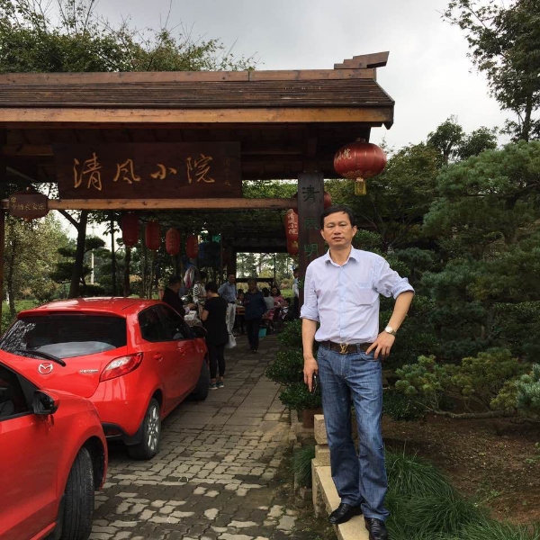 开放母鸡的照片