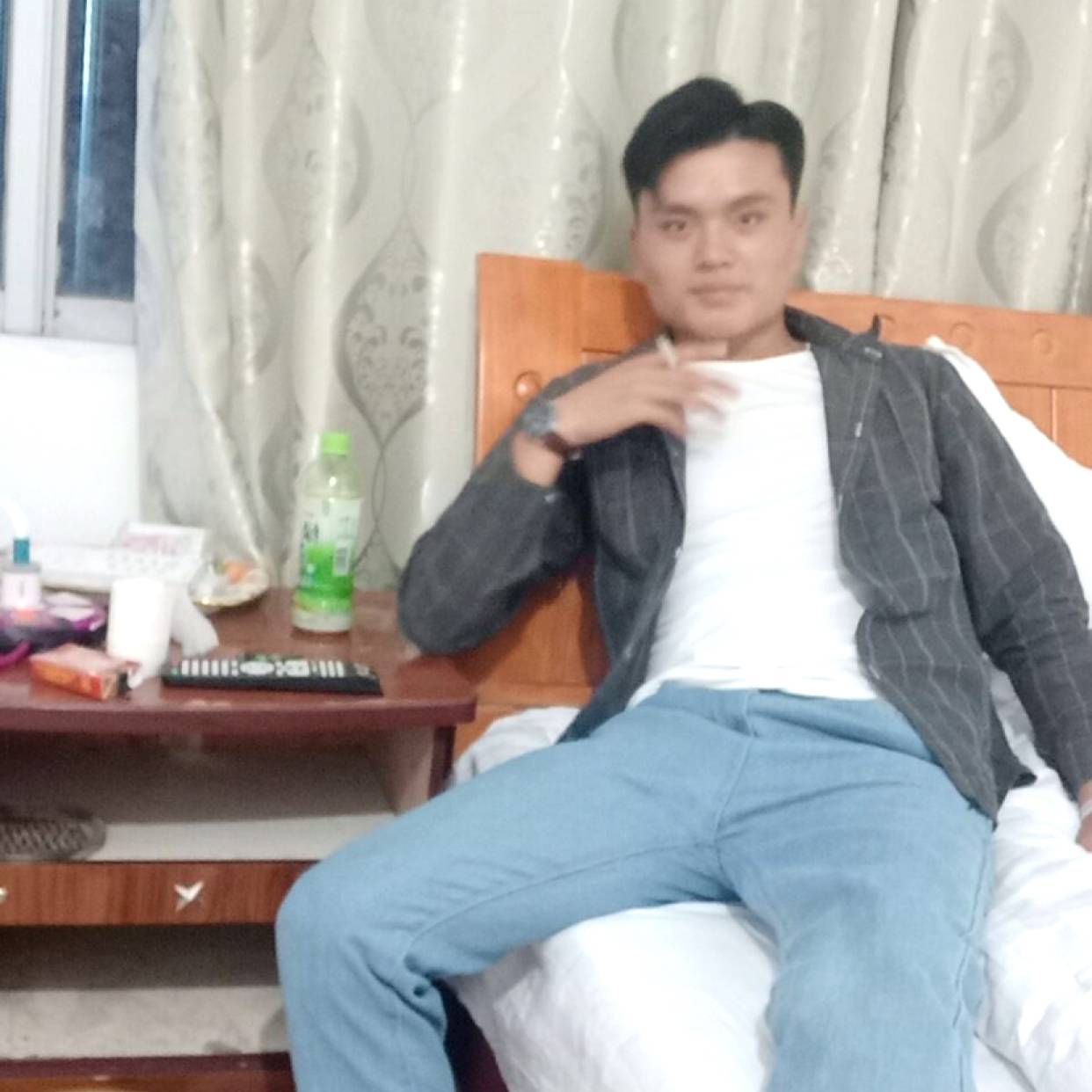 害怕挽手黛儿的照片