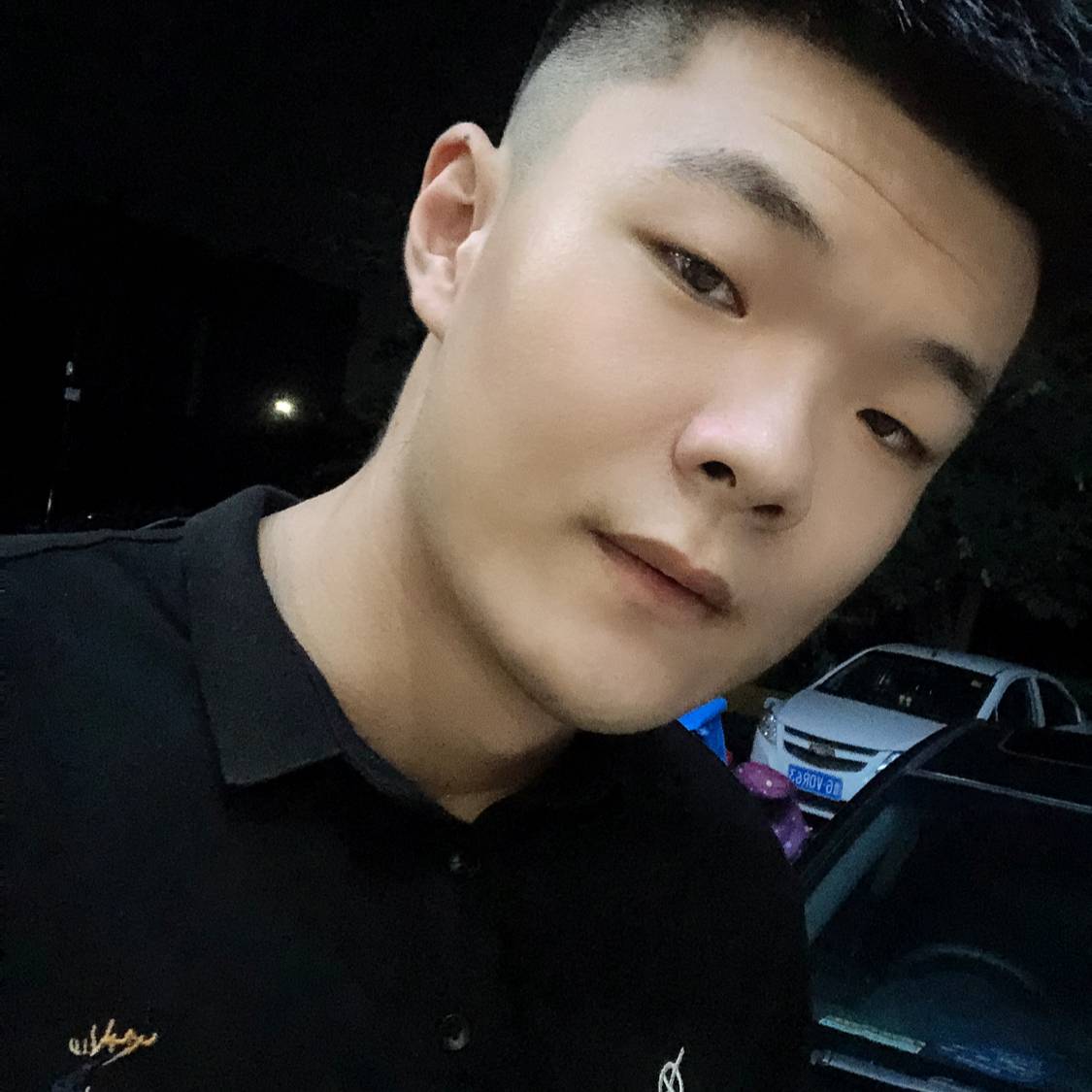 LY1i的照片