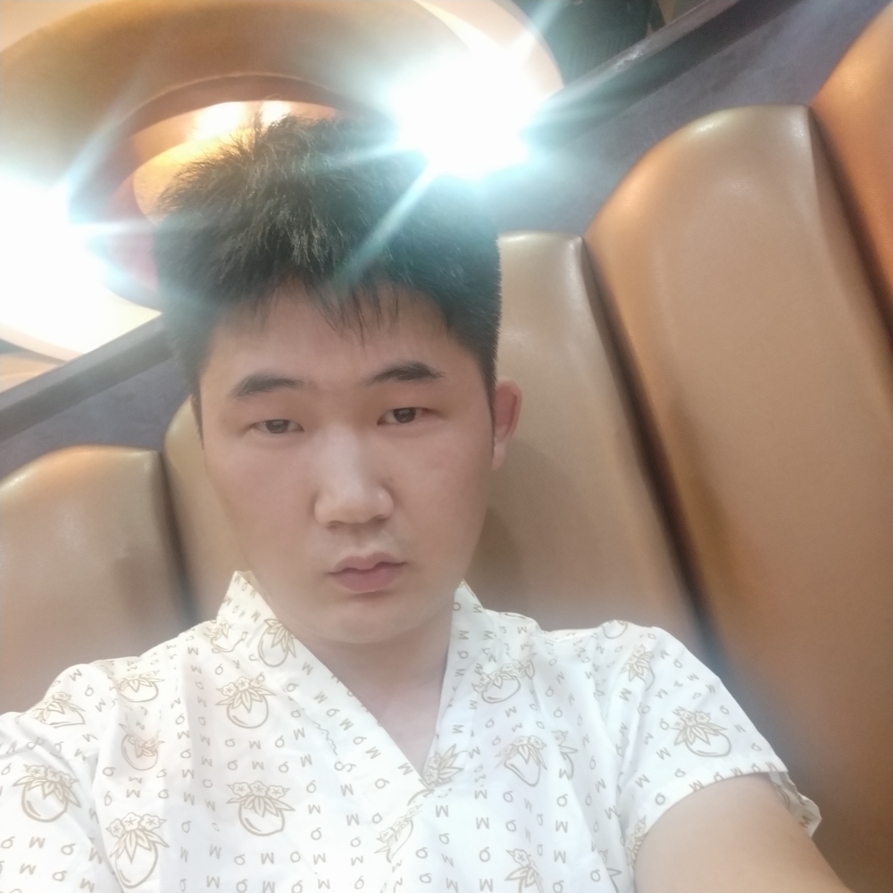 打酱油的瓶盖的照片