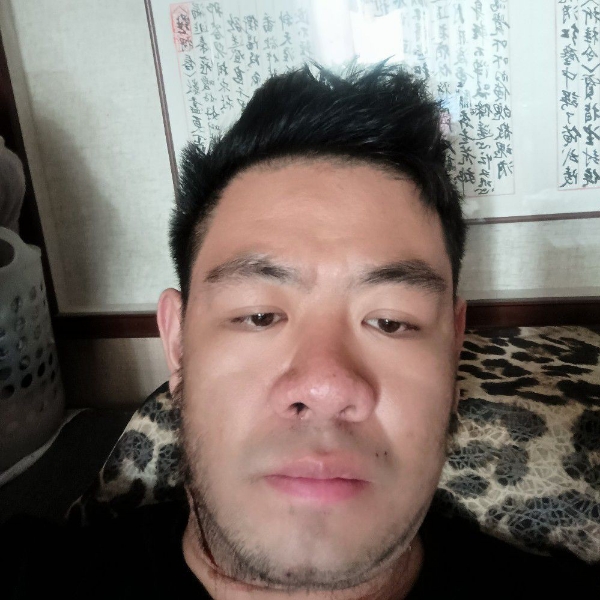 日月唐人的照片