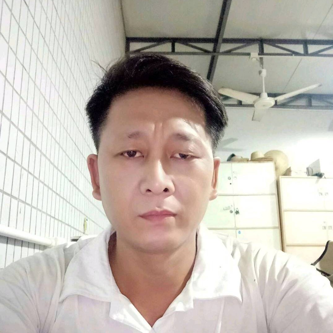 不安笑月亮的照片