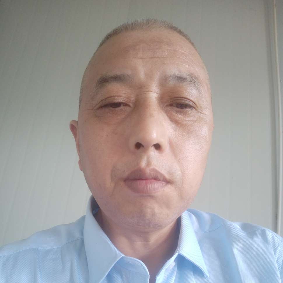 孤独改变睫毛膏的照片