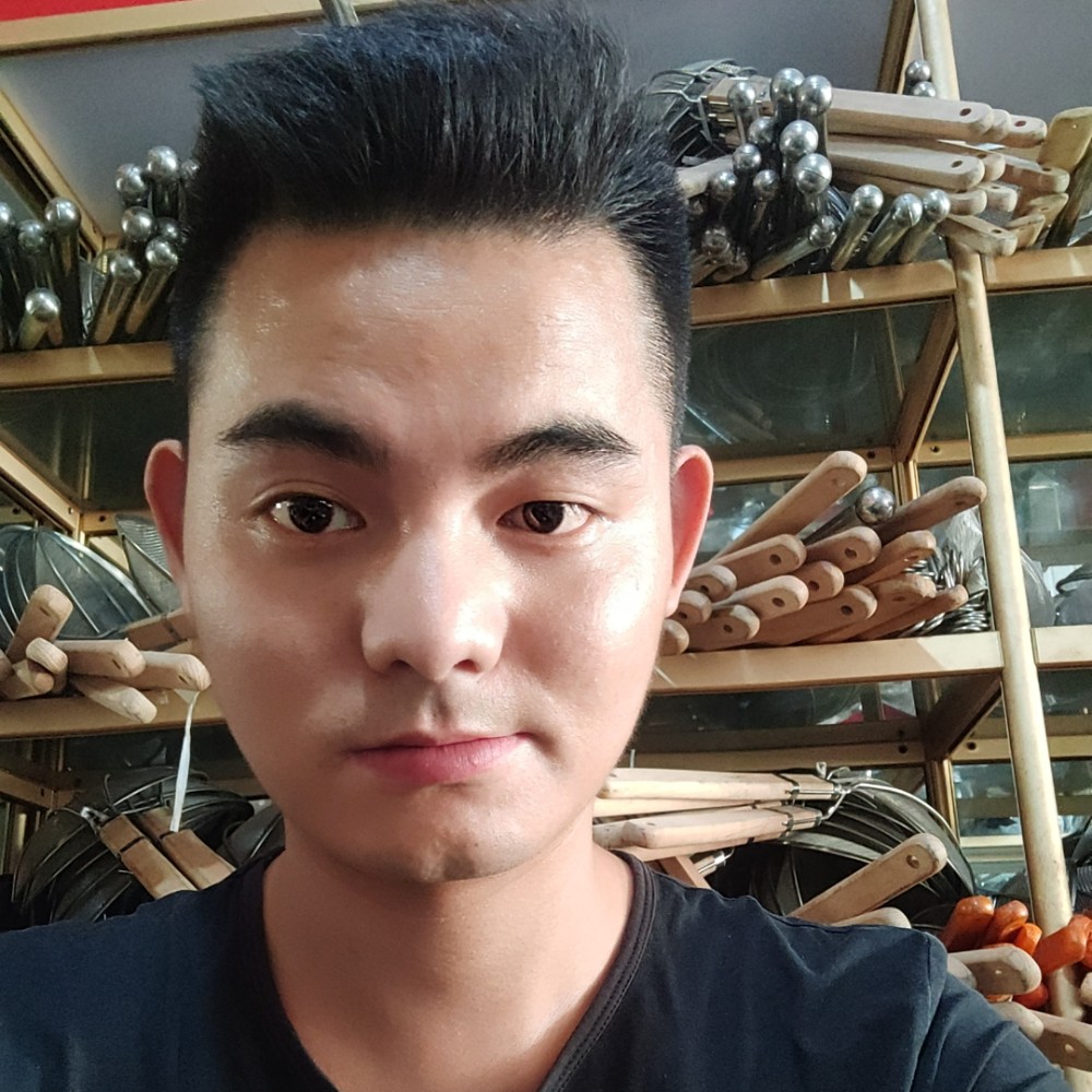 身影扯默默的照片