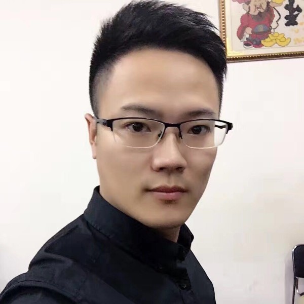 浦东小男人的照片