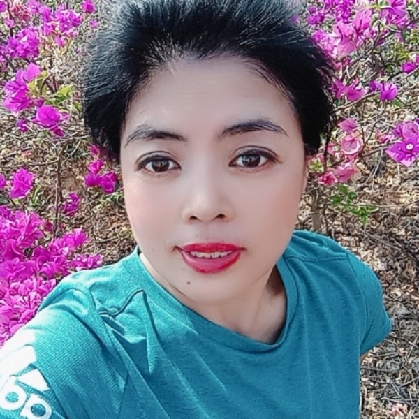 武则女的照片